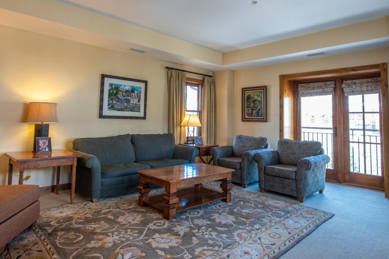 Two Bedroom Condo With Balcony Over Mountaineer Square - Just Steps From The Slopes! Condo Crested Butte Extérieur photo