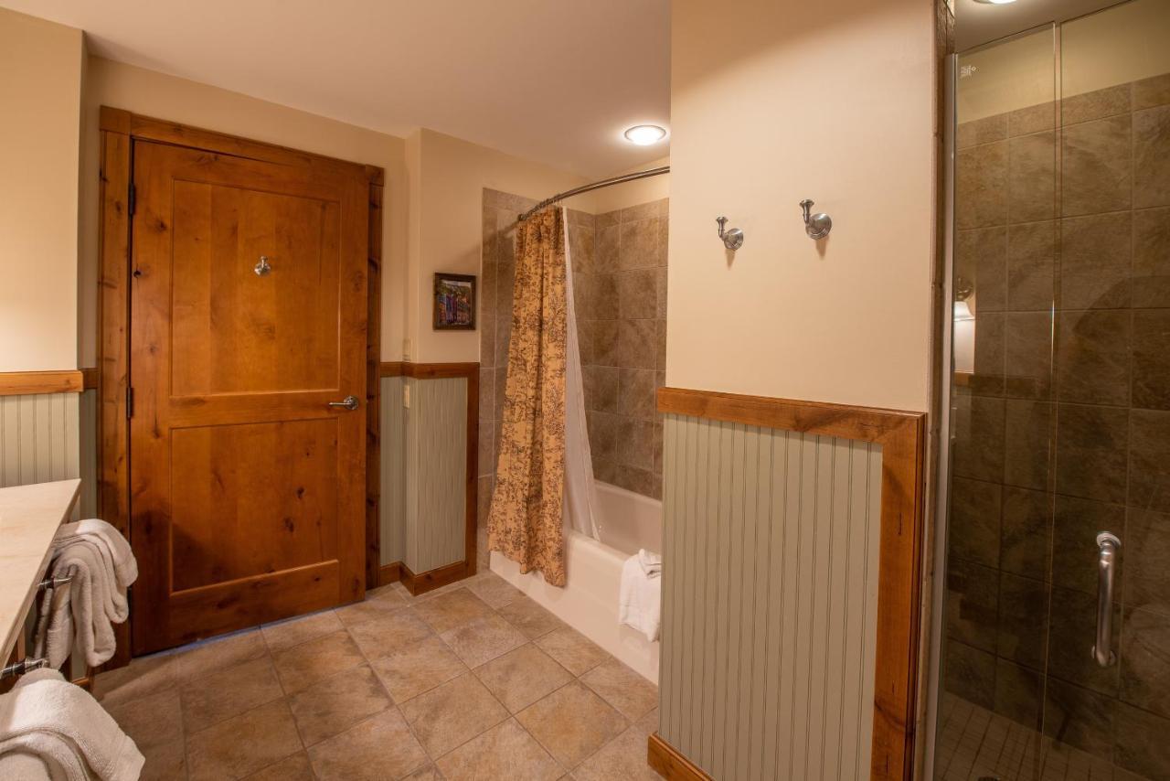 Two Bedroom Condo With Balcony Over Mountaineer Square - Just Steps From The Slopes! Condo Crested Butte Extérieur photo