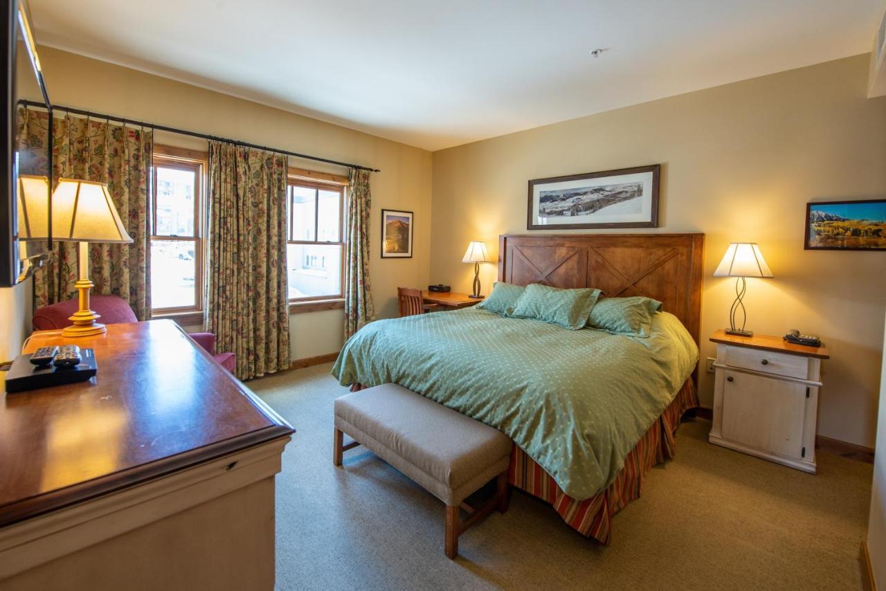 Two Bedroom Condo With Balcony Over Mountaineer Square - Just Steps From The Slopes! Condo Crested Butte Extérieur photo